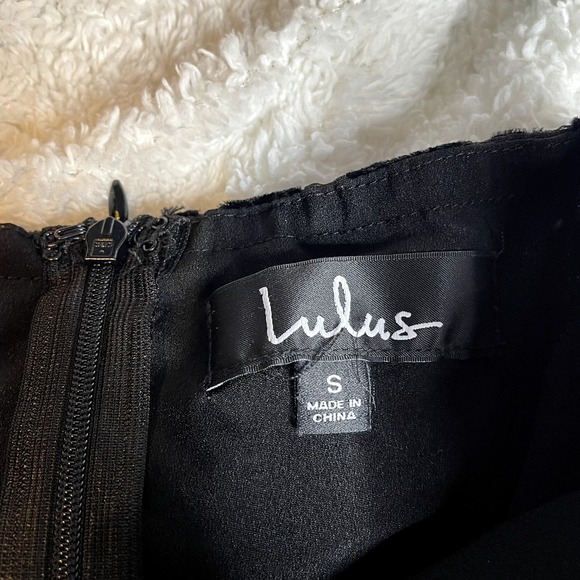 Lulus Black Velvet Polka Dot Ruffle Mini Skirt‎ Size S - Picture 4 of 5